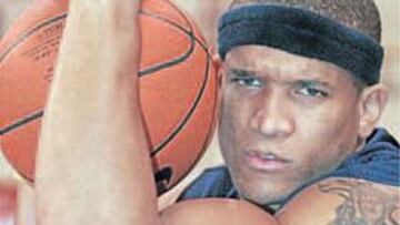 <b>PODERÍO. </b>Rubén Garcés será un duro obstáculo para el Estu.