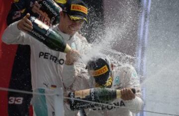 Lewis Hamilton gana por delante de Nico Rosberg y Max Verstappen.