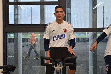 Álvaro Montero, Camilo Vargas y Aldair Quintana estuvieron haciendo trabajo físico y de reacción en el hotel donde están concentrando y esperando desde este martes comenzar los entrenamientos con el resto del grupo y Éder Chaux, último arquero convocado ante la baja de David Ospina.