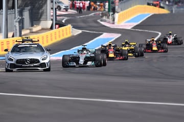 El Safety Car rodando por la pista de Paul Ricard.