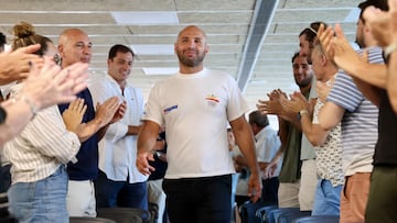 Perrone, en su último baile, encabeza a los 15 de Singapur