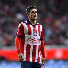 Isaac Brizuela, descartado para el debut de Chivas