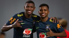 Emerson y Rodrygo, en un entrenamiento de Brasil en Egipto.