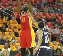 James Harden ajusticia a sus excompañeros con 31 puntos
