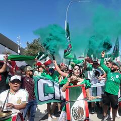 El color de la afición mexicana en Los Ángeles está en otro nivel