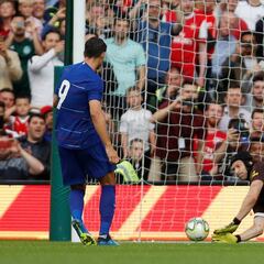 El Arsenal de Emery se impone al Chelsea y Morata falla un penalti