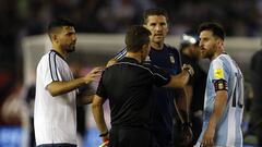 Messi, "cabeza de turco" y víctima de una "vendetta" de FIFA