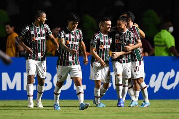 Fluminense ganó con goles de Willian y Arias. La serie terminó 4-1 en el global.