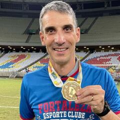 ¿Pudo ir a la U o a la UC? La respuesta de Vojvoda en Brasil