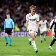 Real Madrid 4 - Nápoles 2: resumen, goles y resultado del partido