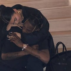 Kylie Jenner acusa a Travis Scott de serle infiel