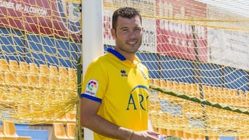 David Navarro con el Alcorc&oacute;n.