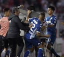 Mass brawl mars River-Racing Copa Libertadores tie