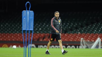 Luis Enrique, durante un entrenamiento de la selecci&oacute;n.