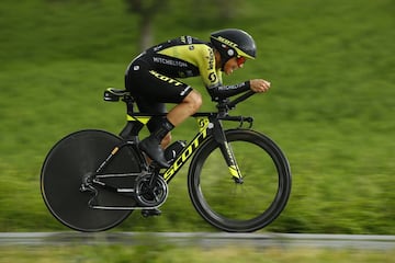 Esteban Chaves correrá con el Mitchelton-Scott.