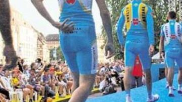 <b>SIN RUMBO CLARO. </b>El equipo Astaná camina hacia un futuro incierto, porque Manolo Saiz aún no ha vendido el equipo a Kazajistán.