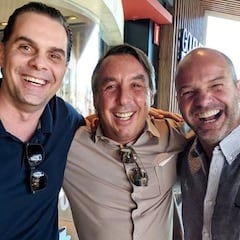 Martinoli y Luis García aparecen en fotografía junto a Emilio Azcárraga