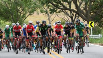 Polémica por pelotón de 249 ciclistas en Vuelta de la Juventud