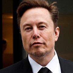 Elon Musk changes Twitter to show his tweets first