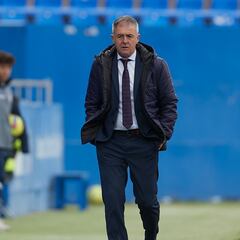 “Prefiero hundirme como los músicos del Titanic que como el capitán del Costa Concordia”