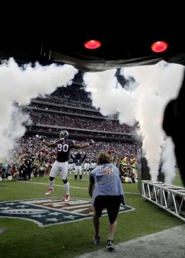¿Rompe Mario Williams la maldición de Buffalo?
