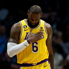 ¿Cuántos puntos le quedan a LeBron James para superar a Kareem Abdul-Jabbar como máximo anotador histórico de la NBA?