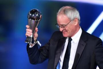 Claudio Ranieri Premio Mejor Entrenador. 
