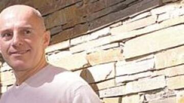 <b>A LA ESPERA. </b>Arrigo Sacchi permanece en Italia mientras espera el desenlace de su incorporación al Real Madrid.