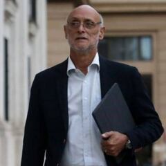 Quién es Johnny Carrasco, el alcalde de Pudahuel que dio positivo por coronavirus