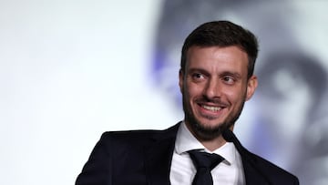 Soccer Football - FC Porto unveils new coach Martin Anselmi - Estadio do Dragao, Porto, Portugal - January 27, 2025 FC Porto new coach Martin Anselmi during the presentation REUTERS/Pedro Nunes