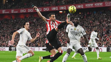 03/12/25 PARTIDO PRIMERA DIVISION
JORNADA 19 PARTIDO ADELANTADO
ATHLETIC DE BILBAO - REAL MADRID
ALEX BERENGUER ALVARO CARRERAS ANTONIO RUDIGER