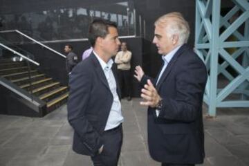 Encuentro con los Ases en el Centro Comercial de Las Terrazas. Sergio Lobera y Pedro Pablo San Martín.