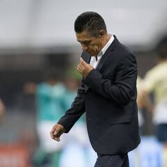 Aficionados del América vuelven a pedir el #FueraAmbriz