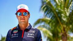 Checo Pérez mira a Verstappen de tú a tú: “El equipo me apoya”