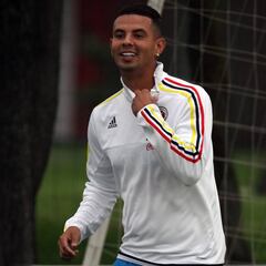 Cardona llega a Colombia y está listo para la Copa América