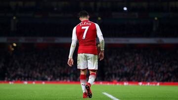 LONDON, ENGLAND - DECEMBER 22: Alexis Sanchez of Arsenal during the Premier League match between Arsenal and Liverpool at Emirates Stadium on December 22, 2017 in London, England. (Photo by Catherine Ivill/Getty Images)