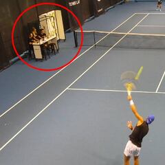 La tecnología guía el servicio de Nadal: solo ha perdido 2 saques