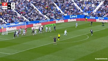 ¡Mete el gol como quieras! La obra de arte de Joan Jordán en Butarque