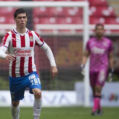 Jóvenes de Tapatío levantan la mano con Chivas