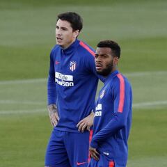 Simeone recupera a Costa y ya dispone de todos sus efectivos