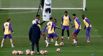 Un momento del último entrenamiento del Madrid,