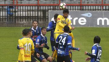 Iván Ochoa mantiene vivo al Everton peleando el título chileno
