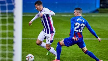 Sergi Guardiola of Real Valladolid CF and Anaitz Arbilla of SD Eibar SAD during the Spanish league, La Liga Santander, football match played between SD Eibar SAD and Real Valladolid CF at Ipurua stadium on February 12, 2021 in Eibar, Spain.
AFP7
13/02/