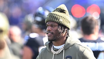 The Ravens take on the Dolphins for Thursday Night Football and quarterback Lamar Jackson makes his return in hopes of turning their season around.