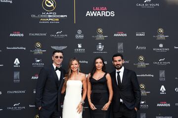 Anna Lewandowska y Robert Lewandowski durante la alfombra roja de la I Gala Globe Soccer Europa celebrada en la Costa Esmeralda de Cerdeña.