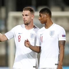 Henderson a Dalic: "¡¿Es que eres el j***** árbitro?!"