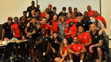 El Pibe visita concentración de América en Barranquilla