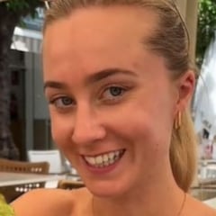 Una estadounidense que vive en España prueba un postre típico de Murcia y queda emocionada con lo que ve: “Pruébalo”