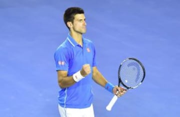 Djokovic celebra uno de los puntos que le dio el título.