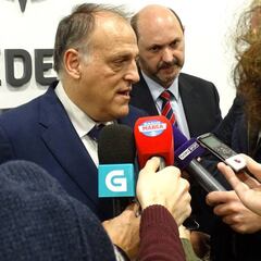 Tebas: "La FIFA no va a dejar fuera del Mundial a España"